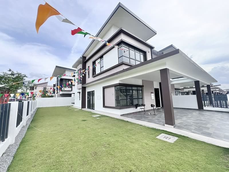Semi-Detached House for Sale in Bandar Puteri Bangi (Bangi) - Rodhie . - Exterior - PropertyGuru.com.my