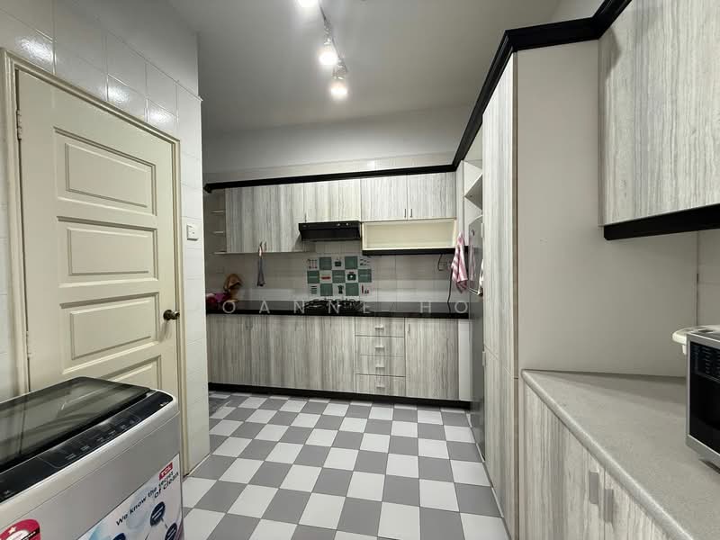 Condominium for Rent at The Golden Coast - Joanne How - Kitchen - PropertyGuru.com.my