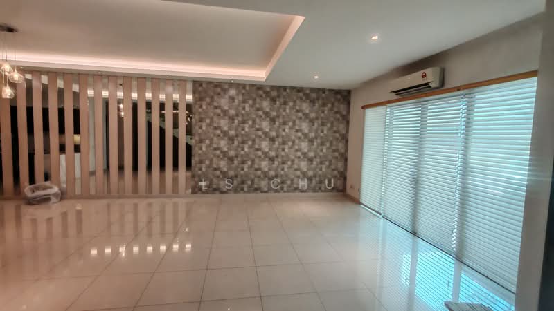 3-storey Terraced House for Sale in Duta Villa (Setia Alam) - LS Chu - Living Room - PropertyGuru.com.my