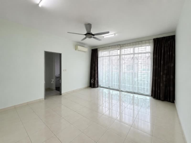 Rumah Teres 3-Tingkat untuk Dijual di Bandar Baru Bangi (Selangor) - Azizirrahim . - Living Room - PropertyGuru.com.my