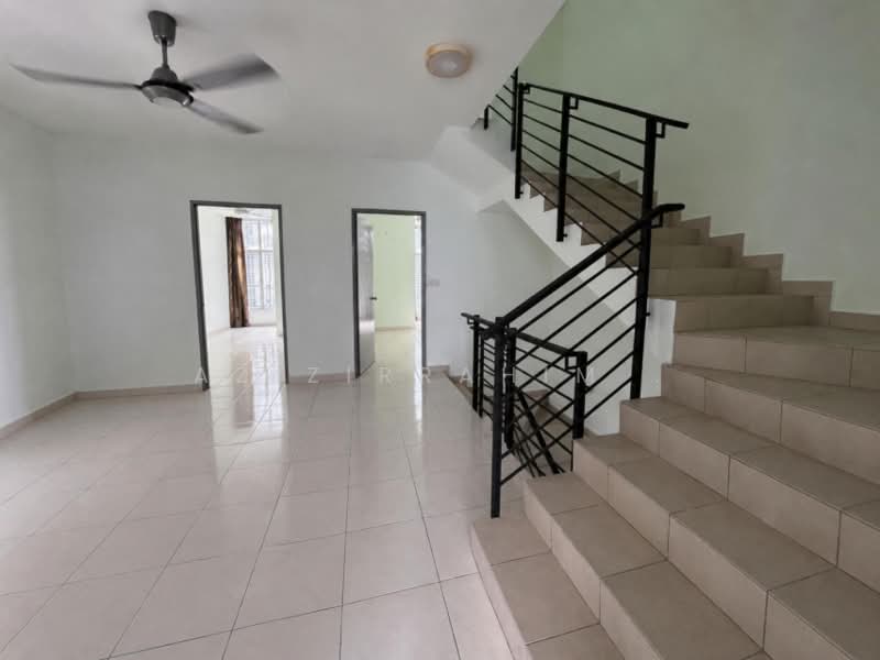 Rumah Teres 3-Tingkat untuk Dijual di Bandar Baru Bangi (Selangor) - Azizirrahim . - Living Room - PropertyGuru.com.my
