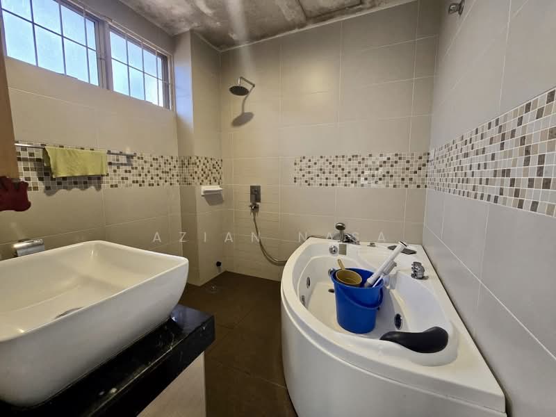2-storey Terraced House for Sale in Seksyen 5 (Kota Damansara) - Azian Nasa - PropertyGuru.com.my