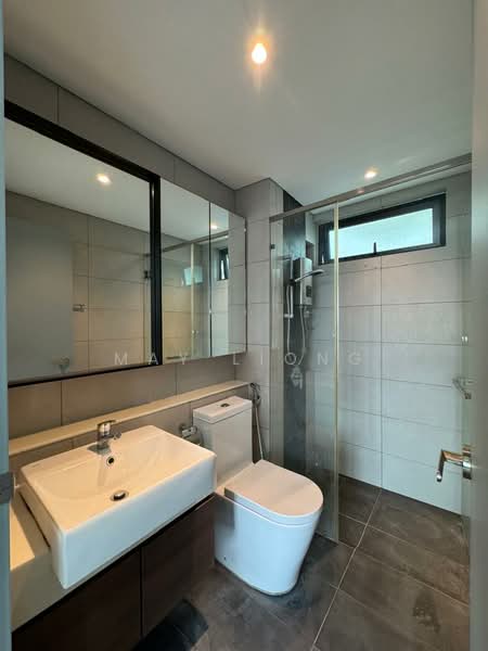 Servis Apartment untuk Disewa di Three33 Residence - May Liong - Bathroom - PropertyGuru.com.my
