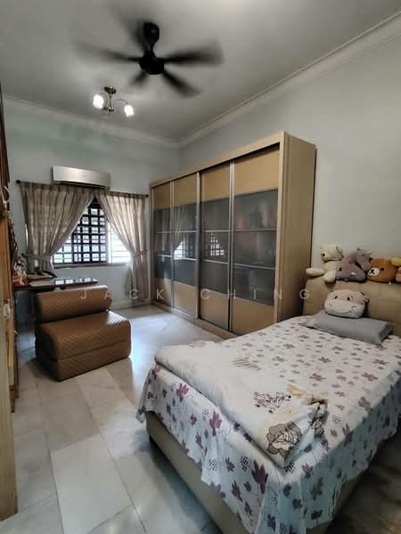 Rumah Banglo untuk Dijual di Taman Kebun Teh (Johor Bahru) - Jack Ching - Bedroom - PropertyGuru.com.my