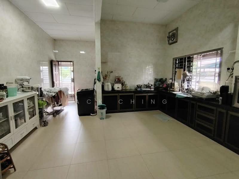 Rumah Banglo untuk Dijual di Taman Kebun Teh (Johor Bahru) - Jack Ching - Kitchen - PropertyGuru.com.my