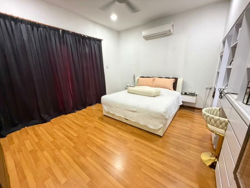 Semi-Detached House for Sale in Taman Anggun (Rawang) - SK Luk - Bedroom - PropertyGuru.com.my