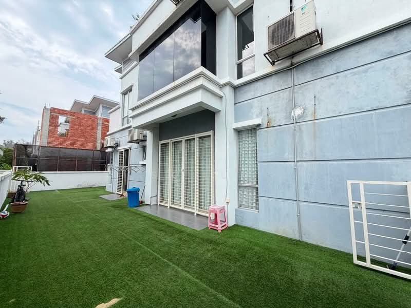 Semi-Detached House for Sale in Taman Anggun (Rawang) - SK Luk - Exterior - PropertyGuru.com.my