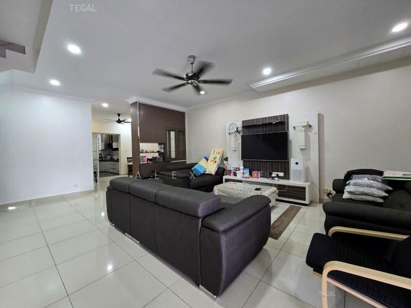 Rumah Teres untuk Dijual di Bandar Puteri Klang (Klang) - Alex Lee - Living Room - PropertyGuru.com.my