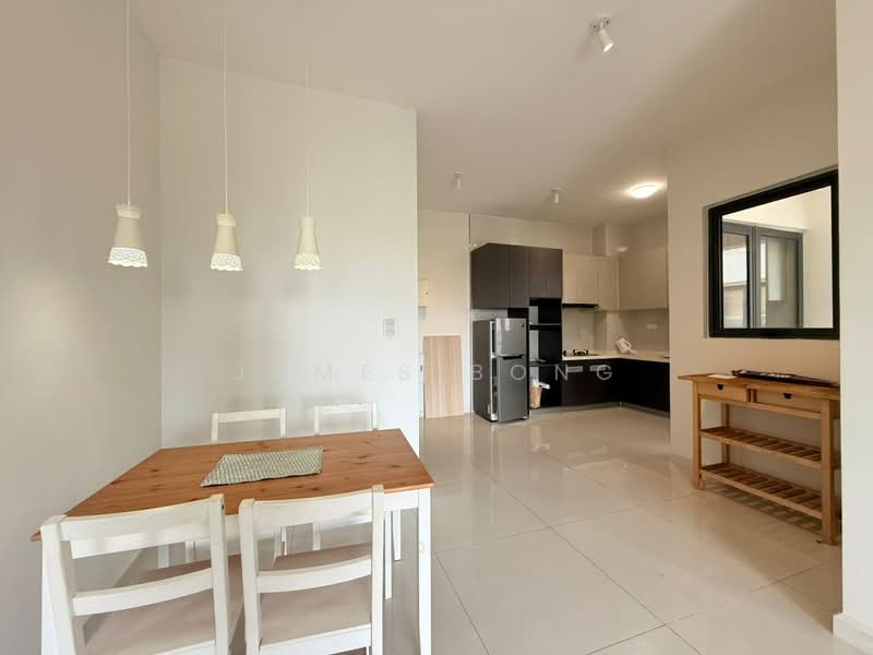 Apartment for Rent at Bay Point @ Country Garden Danga Bay - James Bong - Dining Room - PropertyGuru.com.my