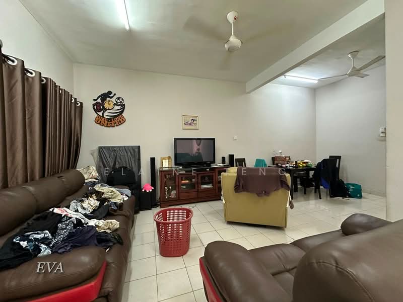 Rumah Teres untuk Dijual di Bandar Puteri Klang (Klang) - Elaine Teng - Living Room - PropertyGuru.com.my