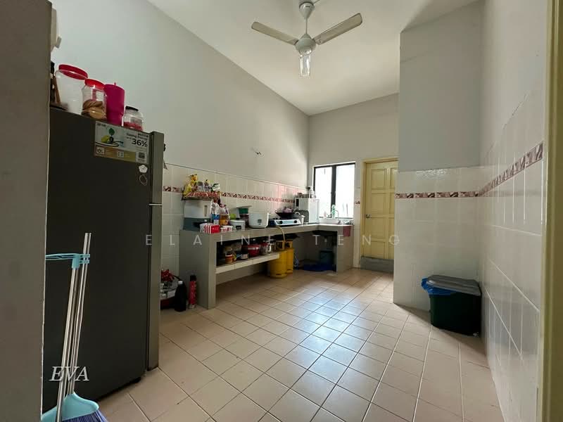 Rumah Teres untuk Dijual di Bandar Puteri Klang (Klang) - Elaine Teng - Kitchen - PropertyGuru.com.my