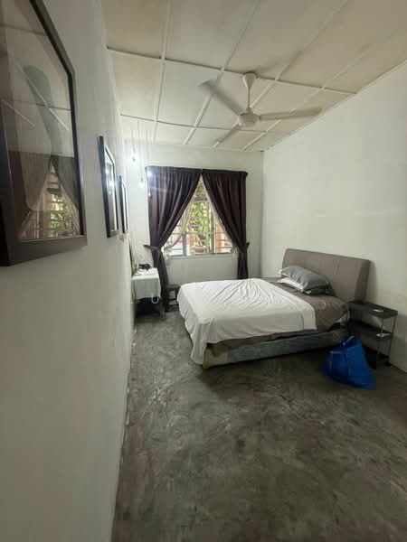 1-storey Terraced House for Sale in Taman Setia Indah (Tebrau) - Lui Lui - Bedroom - PropertyGuru.com.my