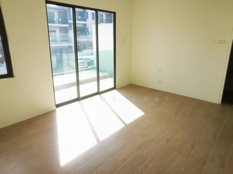 Rumah Teres 2 Tingkat untuk Dijual di Semenyih (Selangor) - Trevor Chai - Balcony - PropertyGuru.com.my