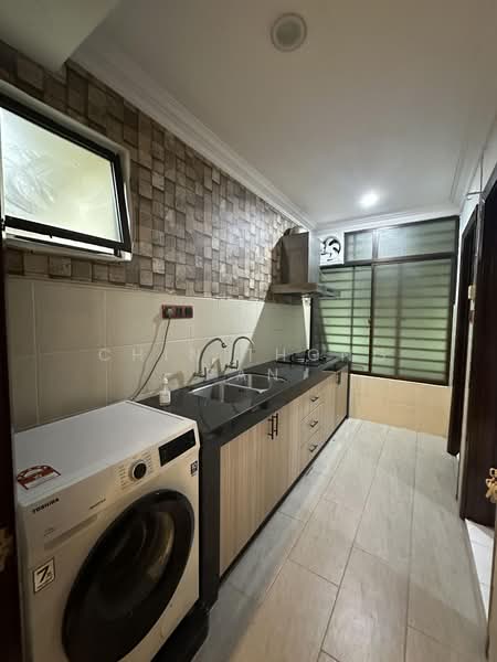 Servis Apartment untuk Disewa di Saville Residence - Chin Thong Pan - Kitchen - PropertyGuru.com.my