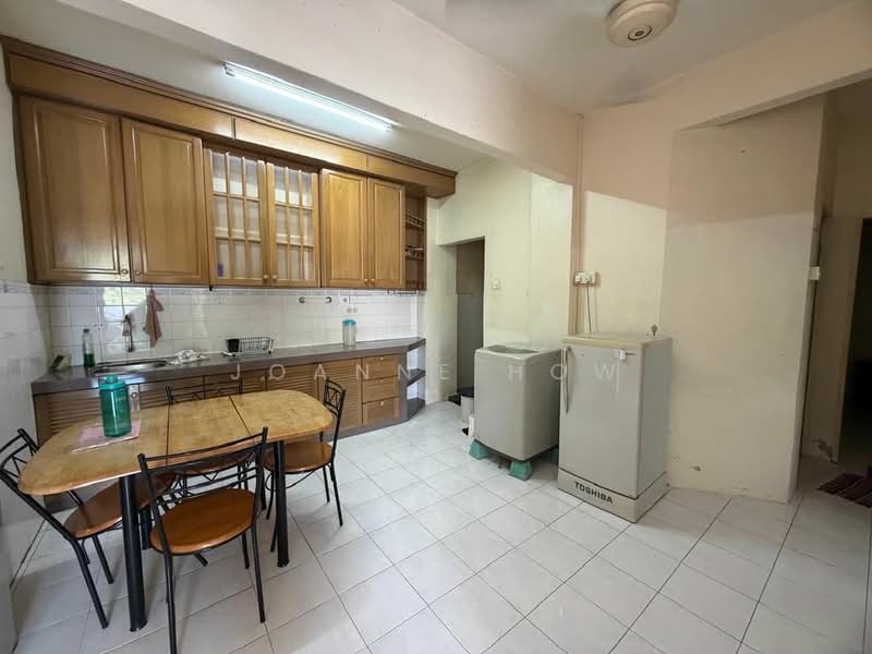 Pangsapuri untuk Dijual di Kiara Apartment - Joanne How - Kitchen - PropertyGuru.com.my