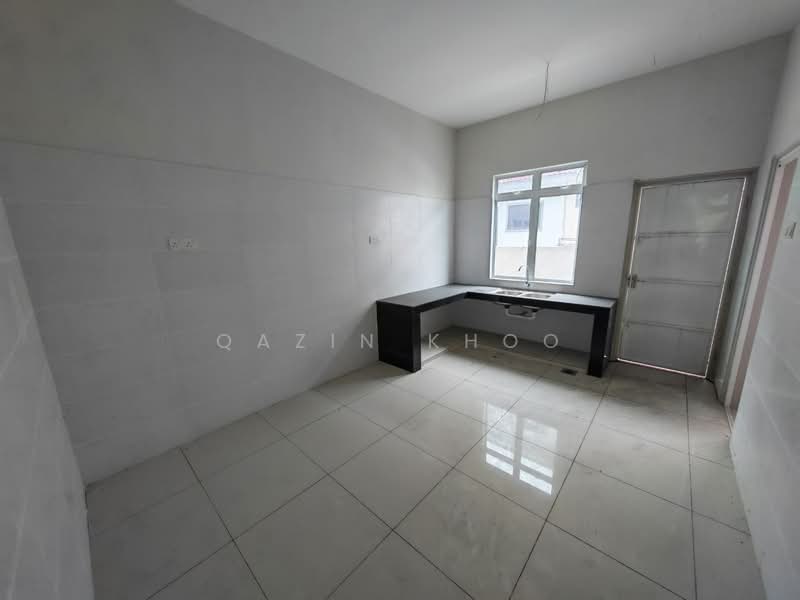 Rumah Teres 2 Tingkat untuk Disewa di Bandar Lahat Mines (Lahat) - Qazin Khoo - Kitchen - PropertyGuru.com.my