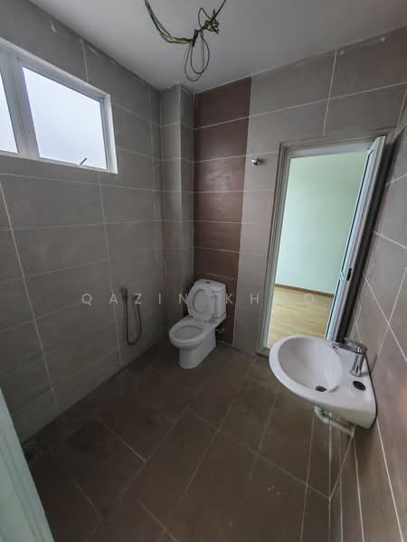 Rumah Teres 2 Tingkat untuk Disewa di Bandar Lahat Mines (Lahat) - Qazin Khoo - Bathroom - PropertyGuru.com.my