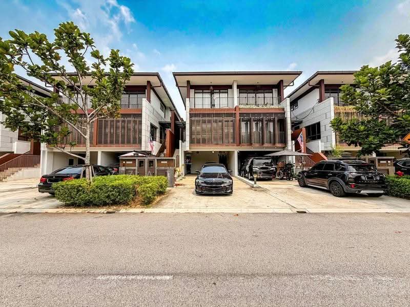 Rumah Teres untuk Dijual di Cyberjaya (Selangor) - Izzat Zamros - PropertyGuru.com.my
