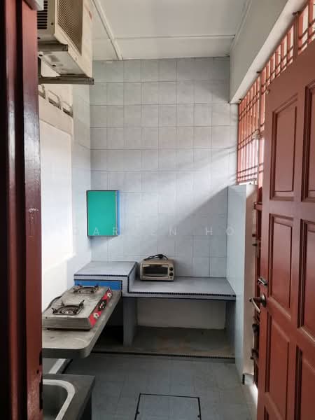 1-storey Terraced House for Rent in Taman Universiti (Skudai) - Darren Ho - Kitchen - PropertyGuru.com.my