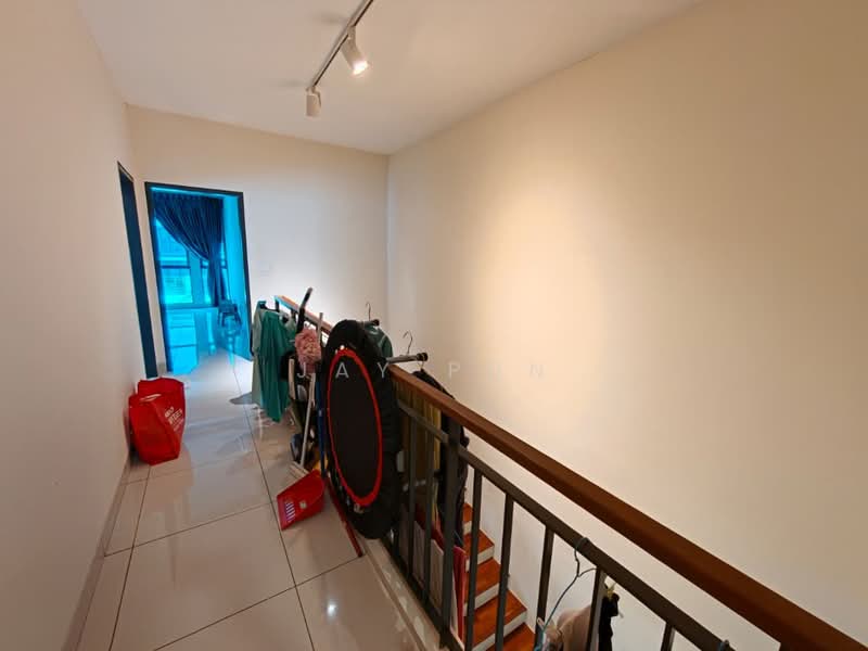 2-storey Terraced House for Sale in Taman Mount Austin (Tebrau) - Jay Pun - Corridor - PropertyGuru.com.my