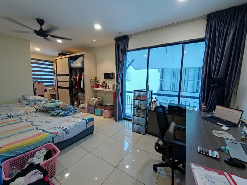 2-storey Terraced House for Sale in Taman Mount Austin (Tebrau) - Jay Pun - Bedroom - PropertyGuru.com.my