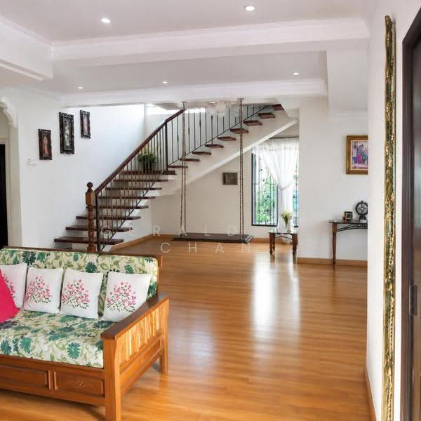 Bungalow House untuk Disewa di Taman Ampang Utama (Ampang) - Geraldine Chan - Living Room - PropertyGuru.com.my
