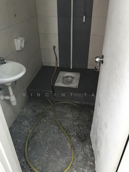 Factory for Rent in Lekas Industrial Park (Semenyih) - Vincent Tan - Bathroom - PropertyGuru.com.my