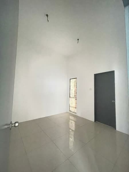 Semi-Detached House for Sale in Taman Scientex Rawang (Rawang) - SK Luk - Interior - PropertyGuru.com.my