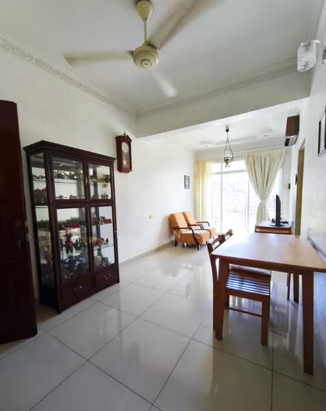 Apartment for Sale at Marina Tower - Ang Lee Theng - Living Room - PropertyGuru.com.my