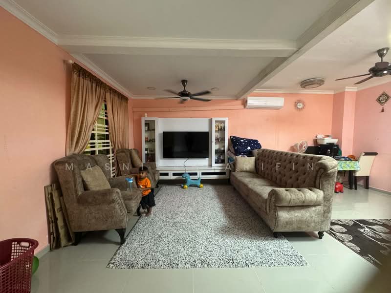 Rumah Teres 2 Tingkat untuk Dijual di Taman Putra Perdana (Puchong) - Masnizah Arifin - Living Room - PropertyGuru.com.my