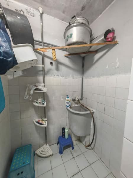 Flat for Sale at Taman Utara - Oh Kean Li - Bathroom - PropertyGuru.com.my