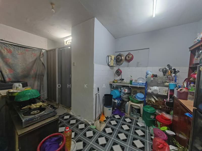 Flat for Sale at Taman Utara - Oh Kean Li - Kitchen - PropertyGuru.com.my
