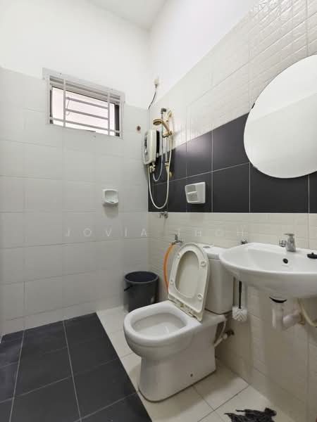 2-storey Terraced House for Rent in Bukit Indah (Iskandar Puteri (Nusajaya)) - Jovia Thoh - Bathroom - PropertyGuru.com.my