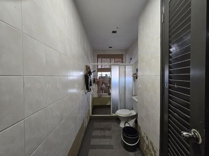 2-storey Terraced House for Sale in Damai Rasa (Cheras) - Mohd Aizat Saiful Bahri - Bathroom - PropertyGuru.com.my