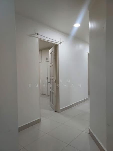 Kondominium untuk Disewa di Suasana Lumayan - Ikram Suherman - PropertyGuru.com.my