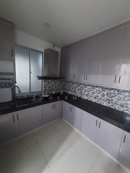 Kondominium untuk Disewa di Suasana Lumayan - Ikram Suherman - PropertyGuru.com.my