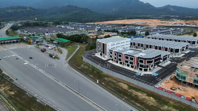 Shop / Office for Sale in Bandar Ainsdale (Seremban) - Chew Kian Hong - Exterior - PropertyGuru.com.my