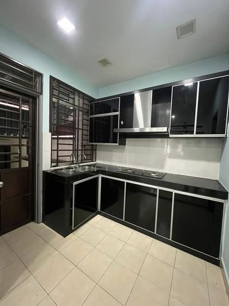 Cluster House for Sale in Johor Bahru (Johor) - Dennis Peh - Kitchen - PropertyGuru.com.my