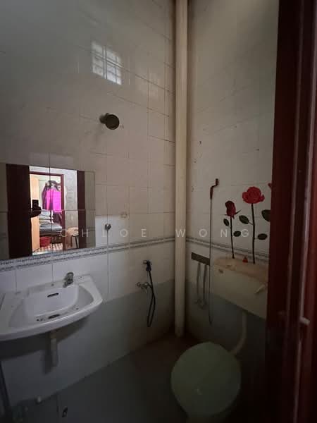 2-storey Terraced House for Sale in Taman Puchong Prima (Puchong) - Chloe Wong - Bathroom - PropertyGuru.com.my