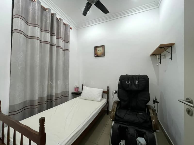 Semi-Detached House for Sale in Klang (Selangor) - Kelvin Pook - Bedroom - PropertyGuru.com.my