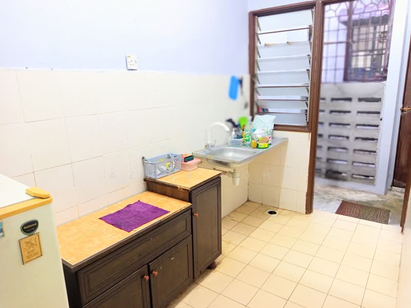 Pangsapuri untuk Dijual di Dataran Otomobil - Azhar Mohd - Kitchen - PropertyGuru.com.my