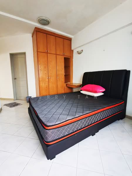 Condominium for Rent at Marina Bay Condominium - Jerry Tan - Bedroom - PropertyGuru.com.my