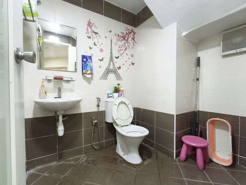 Semi-Detached House for Sale in Kuala Lumpur (Kuala Lumpur) - Mohd Aizat Saiful Bahri - Bathroom - PropertyGuru.com.my