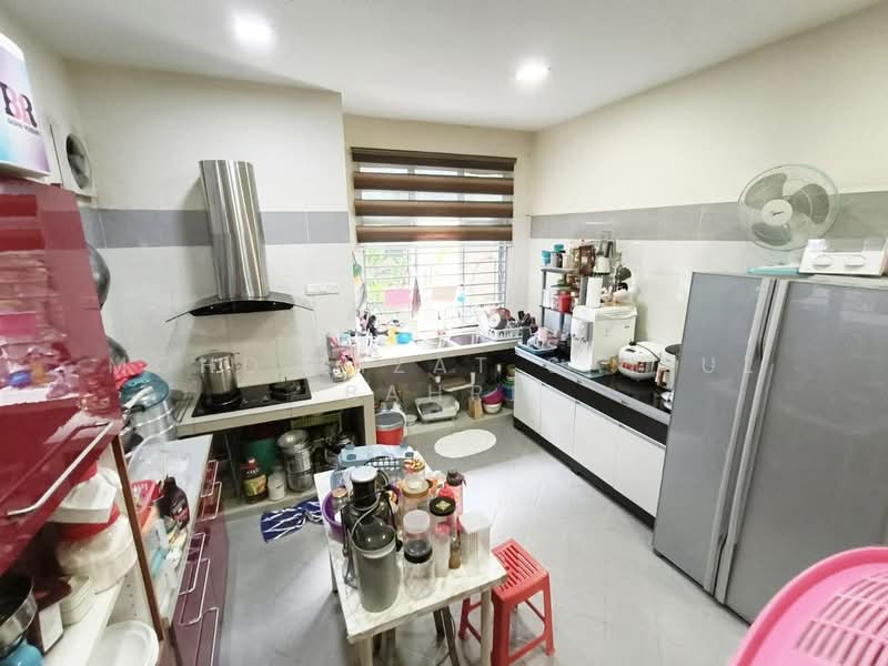 Semi-Detached House for Sale in Kuala Lumpur (Kuala Lumpur) - Mohd Aizat Saiful Bahri - Kitchen - PropertyGuru.com.my