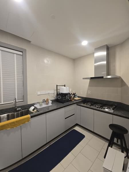 Service Residence for Sale at Southpoint Residences - Jennifer Wong - Kitchen - PropertyGuru.com.my