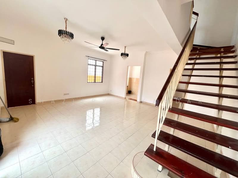 Rumah Kluster untuk Dijual di Bandar Puncak Alam (Puncak Alam) - Shaziery Iskandar - Living Room - PropertyGuru.com.my