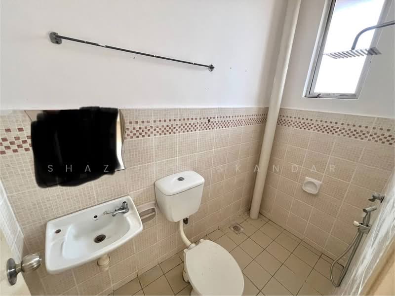 Rumah Kluster untuk Dijual di Bandar Puncak Alam (Puncak Alam) - Shaziery Iskandar - Bathroom - PropertyGuru.com.my