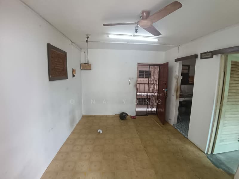 Rumah Flat untuk Dijual di Rifle Range - Gina Yong - Living Room - PropertyGuru.com.my