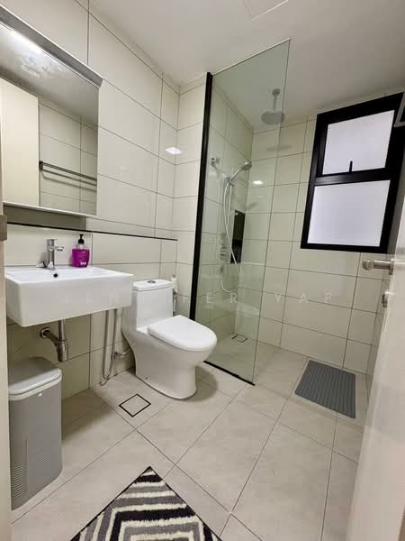 Kediaman Servis untuk Disewa di Duta Park Residences - Jennifer Yap - Common bathroom - PropertyGuru.com.my