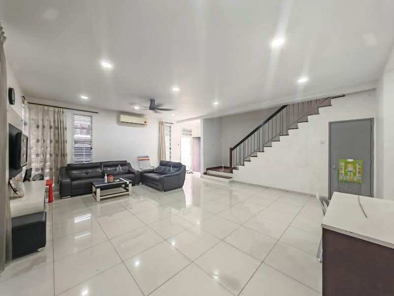 2-storey Terraced House for Rent in Mutiara Rini (Skudai) - Janlly Jong - Living Room - PropertyGuru.com.my